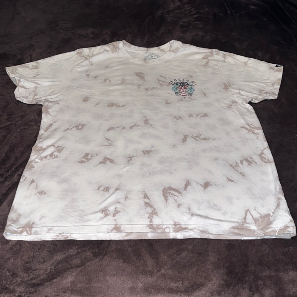 Xl white and cream sullen art collection shirt from buckle worn once